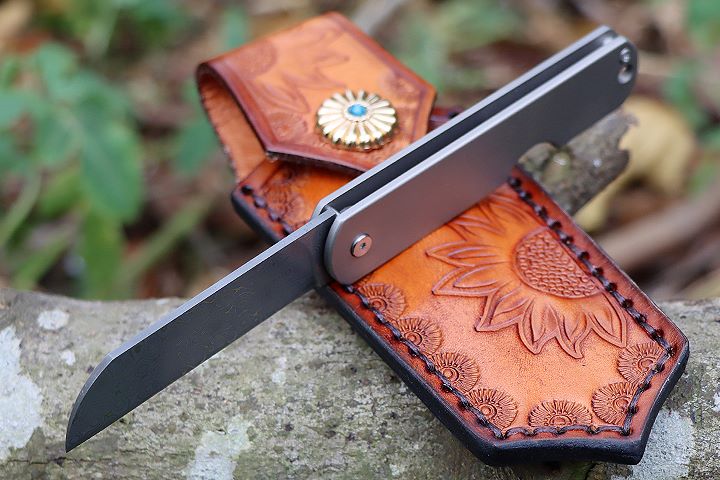 Portable no lock Damascus Small Fruit Knife with leather bag UD407691